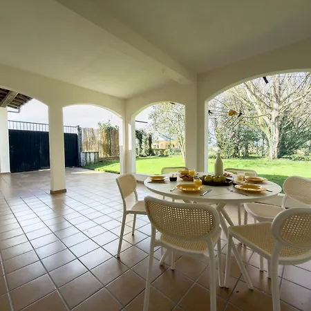 펜션 Cintha Casa 8 Junto Al Golf De