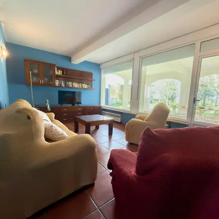 Holiday home Cintha Casa 8 Junto Al Golf De Luarca